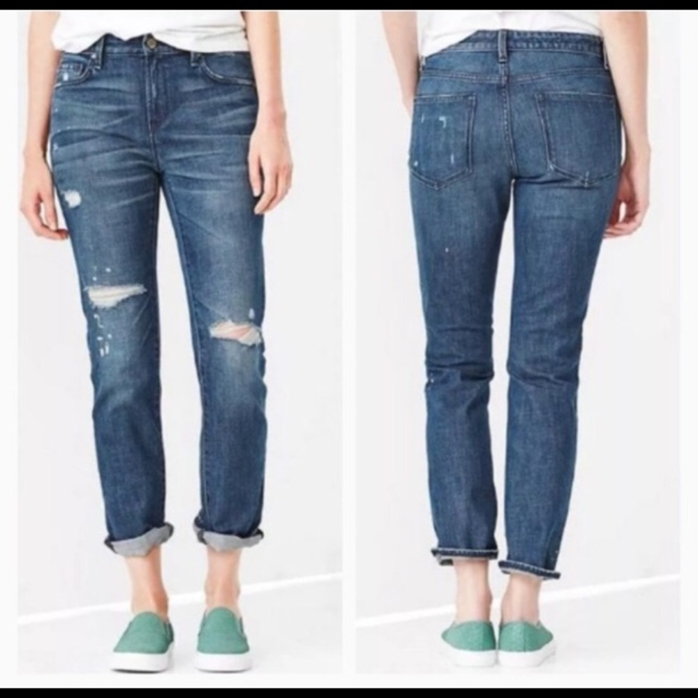 GAP Women’s 28R Destroyed Jeans